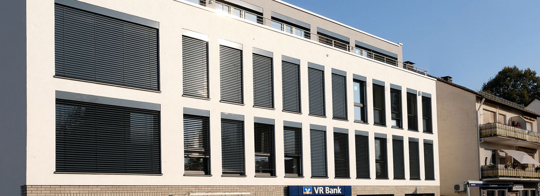 S.P.O.R.T INSTITUT in Overath bei Köln, Aufnahme von der Straße aus